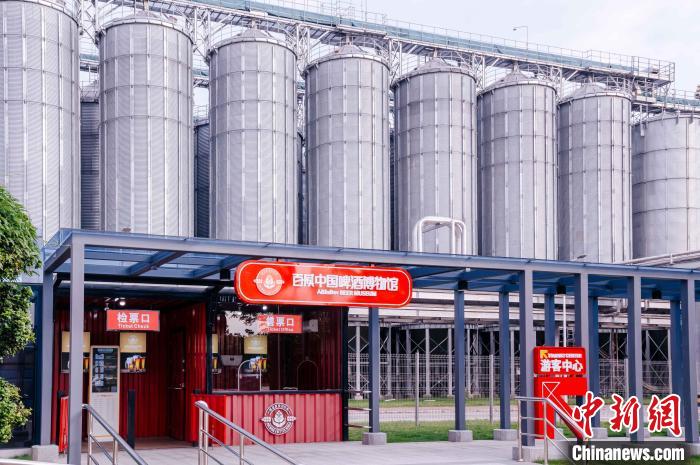 圖為基地原料立倉。　李南軒 攝