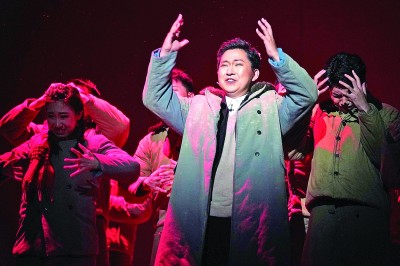 清華大學(xué)原創(chuàng)話劇《馬蘭花開》在港演出。新華社發(fā)